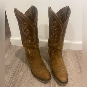 Desert Holly Ariat Cowboy Western Boots! LIKE NEW